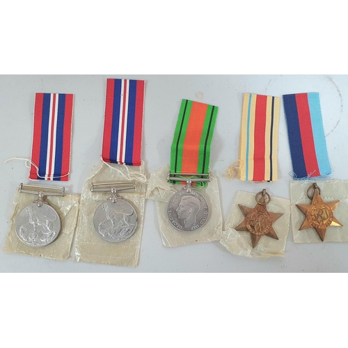 186 - WWII medals for 14237733 A.BRADBURY R.A of Manchester to include Victory medal and 1939-45 war medal... 