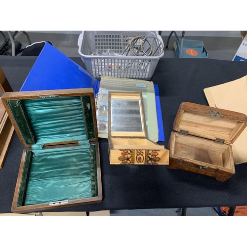 255 - Folder of coins together with 3 antique boxes (4)