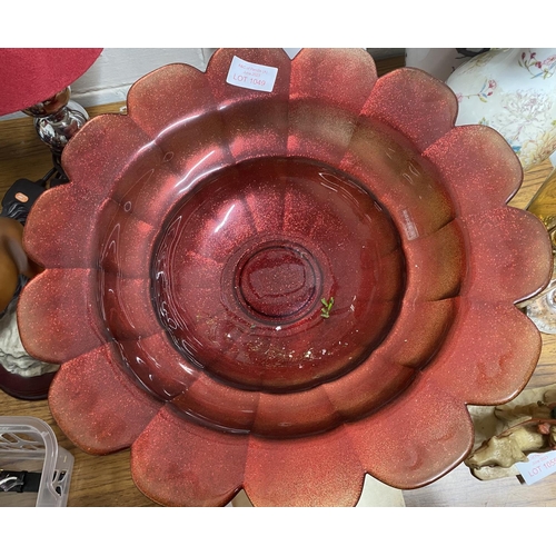 1049 - Large decorative red glass table centre piece