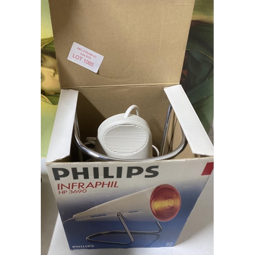 1065 - Boxed Philips Infraphil lamp