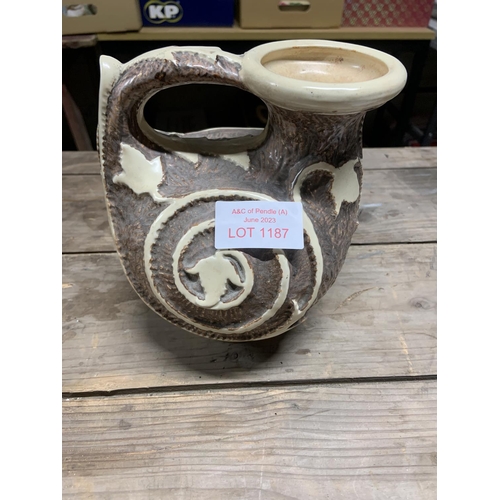 1187 - Decorative ceramic jug