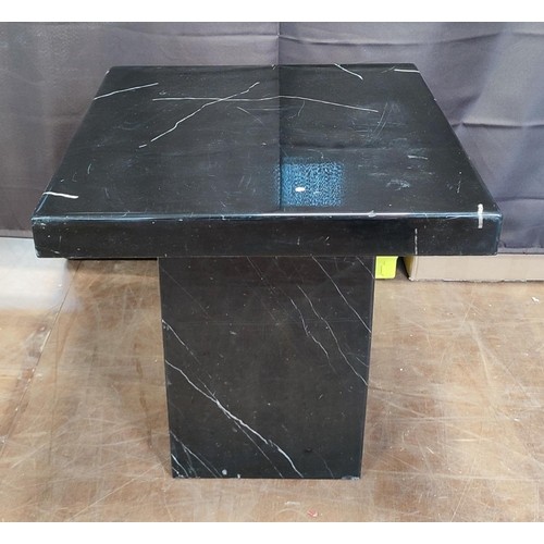 437 - Indoor/outdoor marble effect table