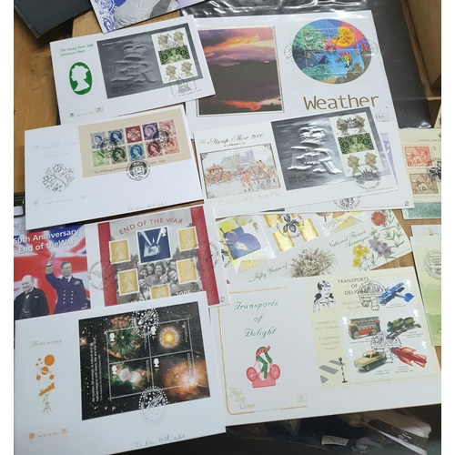 200 - Box of 2000s QEII first day covers, virtually all with special postmarks, many Benhams including app... 