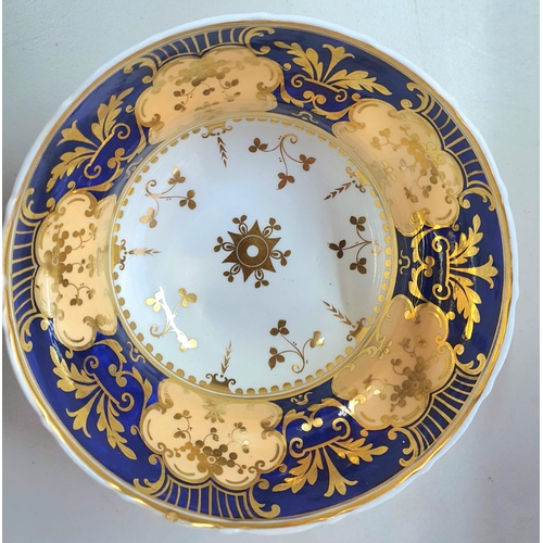 349 - Early 19thC cobalt blue porcelain dish