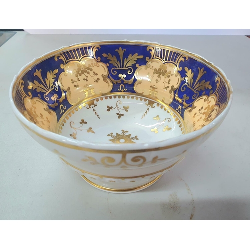 349 - Early 19thC cobalt blue porcelain dish