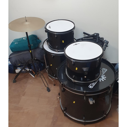 279 - Gear4music drum kit