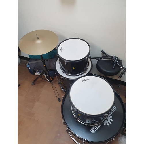 279 - Gear4music drum kit