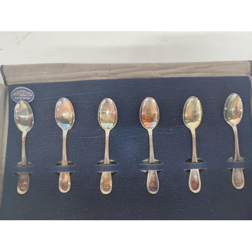 13 - Argent .800 silver set of six continental spoons in case

45.3 grams