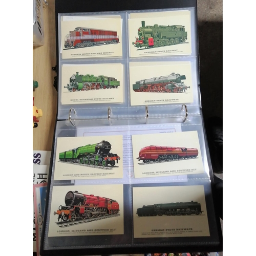 1138 - Folder containing train postcards (Qty)