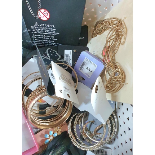 6 - Box of modern costume jewellery (Qty)