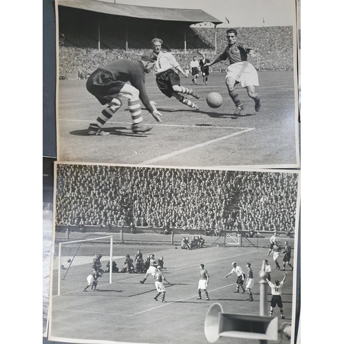 49 - 1947 FA CUP FINAL BURNLEY v CHARLTON ATHLETIC (PIRATE PROGRAMME printed by Victor Printing) together... 