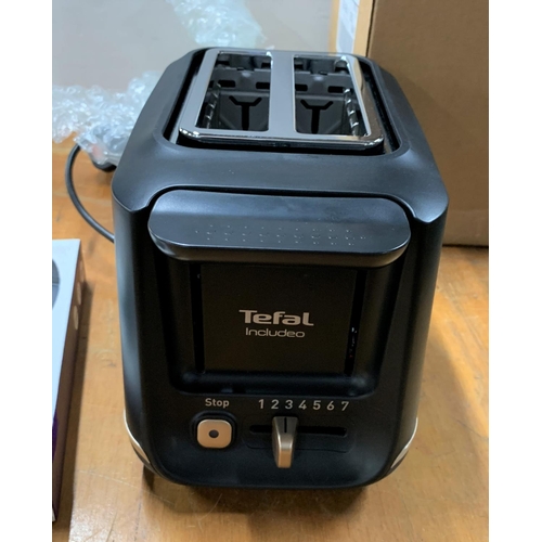 99 - Tefal Toaster Grey And Intempo Headphones