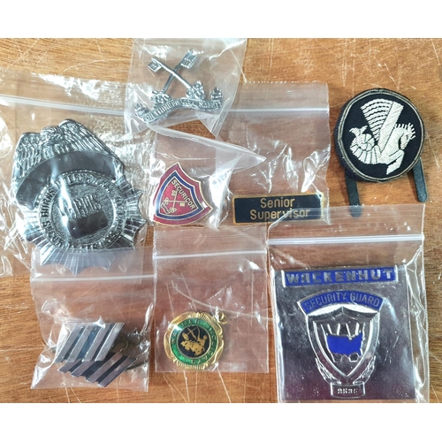 197 - Collection of badges including vintage Air France and KLM hat badges etc (Qty)