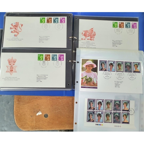 257 - Two albums containing QEII FDC 1989-1992 and 2002-2003 (Qty)