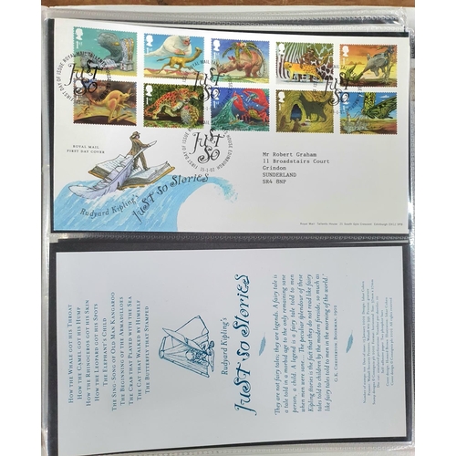 257 - Two albums containing QEII FDC 1989-1992 and 2002-2003 (Qty)