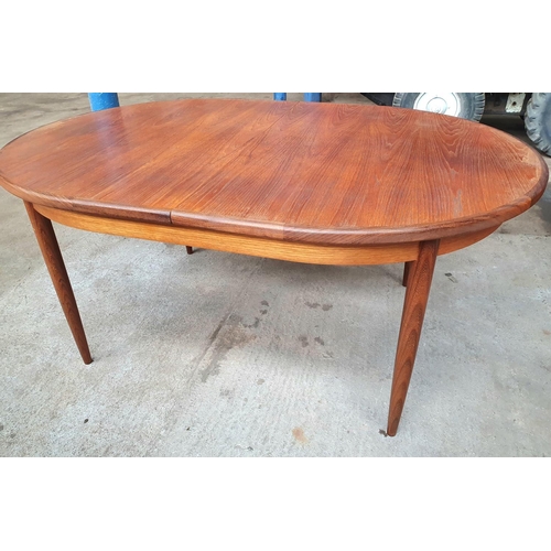 420 - G-Plan extendable Teak dining table,

Please note - The item is not available and remains at the ven... 