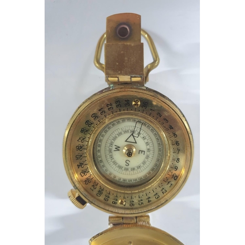 78 - 1940 WW2 TG & Co Mk III Officers Prismatic Military Marching Compass