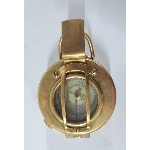 78 - 1940 WW2 TG & Co Mk III Officers Prismatic Military Marching Compass