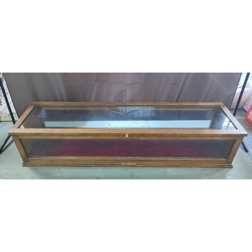 119 - Oak sword display case, glazed with inner lining

L-142,  W-35, H-31cm