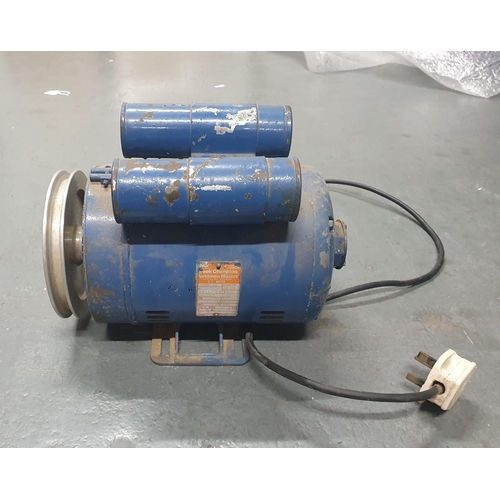 252 - Crook Crompton Parkinson Motors of Doncaster a/c motor,

220-240volt,     2800 IPM       55 amp