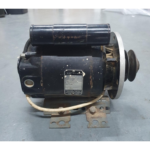 254 - AEI a/c motor, 220-240 volts 1425 RPM