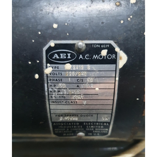 254 - AEI a/c motor, 220-240 volts 1425 RPM