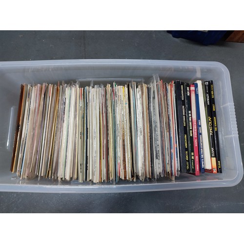 284 - Large colection of various classical LP's and albums (Qty)