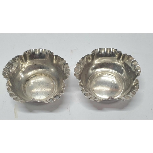 25 - Pair of early 20thC Birmingham silver salts,

24 grams