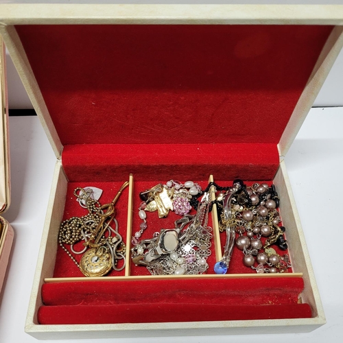 36 - Large quantity of ladies costume jewellery and jewellery boxes (Qty)