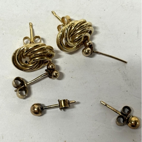 54 - 3 Pairs of 9ct gold earrings     

3 grams