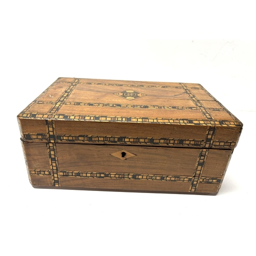 112 - Inlaid Victorian box with green felt inner,

no key