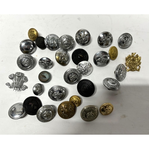 121 - Selection of Military buttons and badges