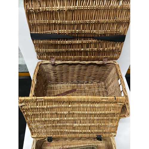 139 - Three wicker baskets, two large and one smaller example (3)