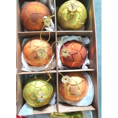 204 - Two large boxes containing very high quality Christmas tree baubles (Qty)