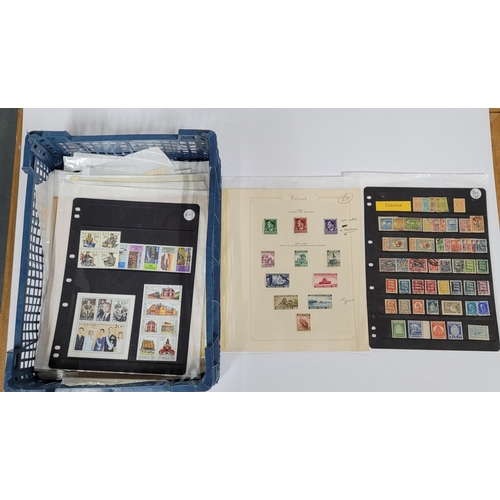 241 - Large qty of M/U , used stamps, full sets and mini-sheets. 19th and 20thC of European stamps includi... 