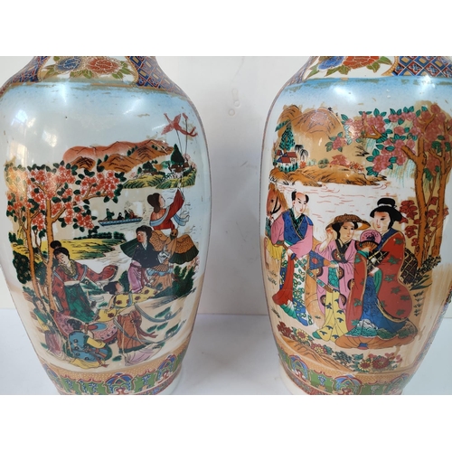 384 - Pair of large decorative Japanese vases (2)

46cm high each