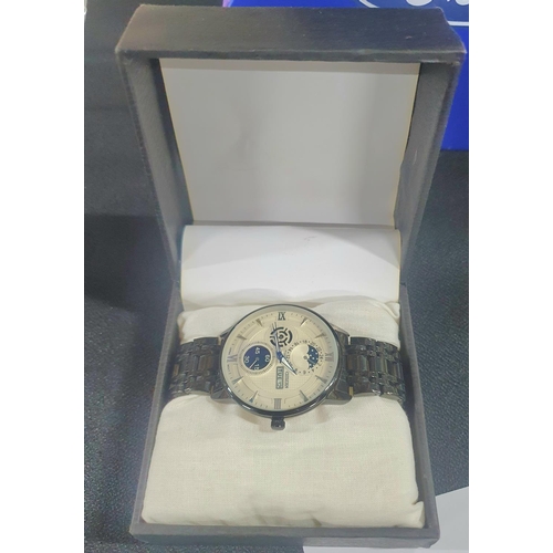 83 - Gents watch in presentation watch box