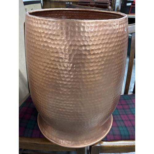 166 - Beaten copper Effect extra large bucket