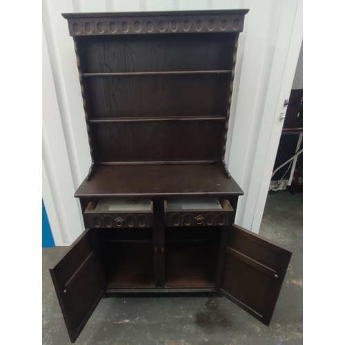 428 - Vintage dresser