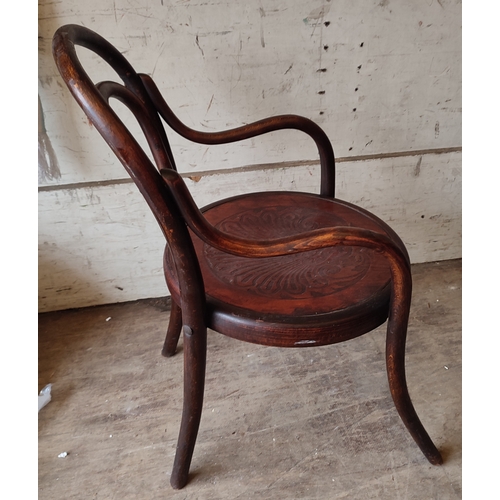 433 - Children's Bentwood chair