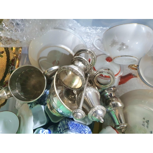 234 - Collection of ceramics with Chinese tea set and small quantity of metalware etc (Qty)