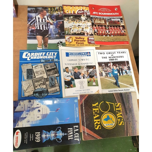 812 - Box full of mainly early 200s or late 20thC souvenir programmes for either English football league c... 