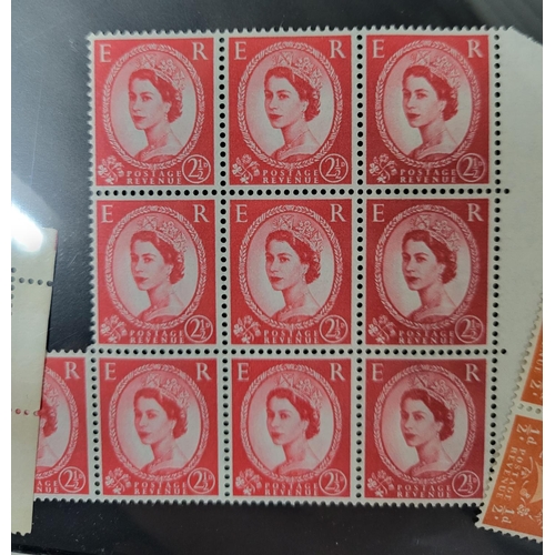 609 - Quantity of GB QEII Harrison mint unmounted blocks some with side bars 1/2d-8d etc (Qty)