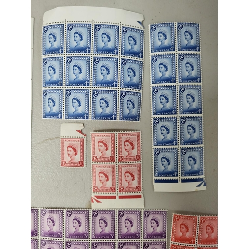 615 - Quantity of GB QEII regional definitives Isle of Man, all mint unmounted blocks, etc, some with side... 