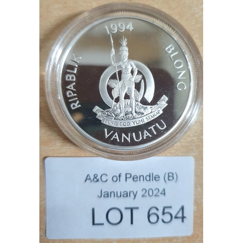 654 - 1994 VANUATU 925 SILVER PROOF QUEEN MOTHER FIFTY 50 VATU COIN

31.47 grams       Uncirculated     in... 