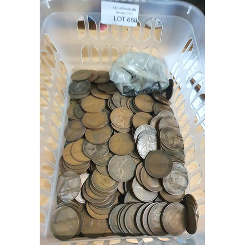 668 - Large quantity of GB 20thC 1d coins together with a bag of 20thC 1/2d GB coins, approx 3.35 kilos

B... 