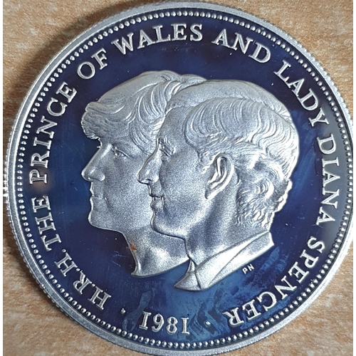 690 - Cased 1981 sterling silver proof crown commemorating the marriage of HRH Prince of Wales to Lady Dia... 