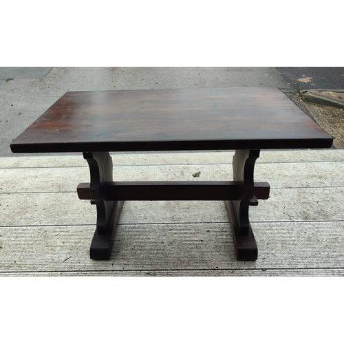 307 - Coffee table with central stretcher