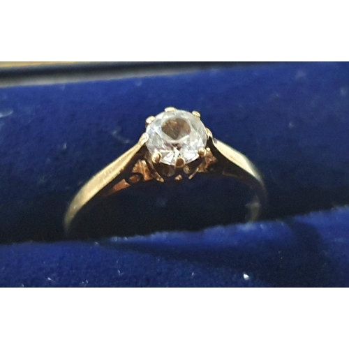 43 - 9ct yellow gold solitaire dress ring in quality presentation box,

1.4 grams            size K