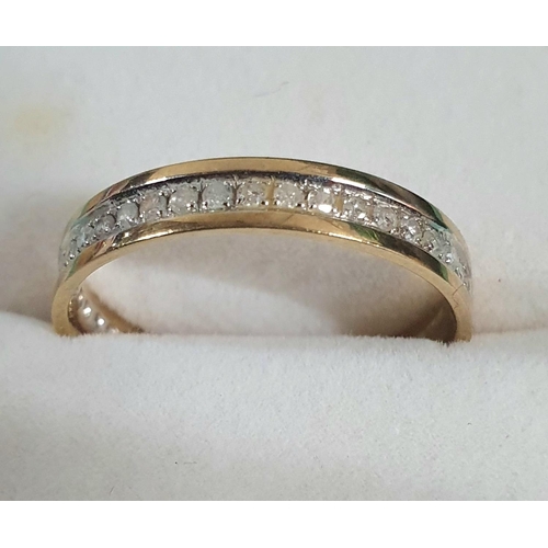 45 - Fully hallmarked 9ct yellow gold half eternity ring inset with approx 26 round cut diamonds (0.25ct)... 